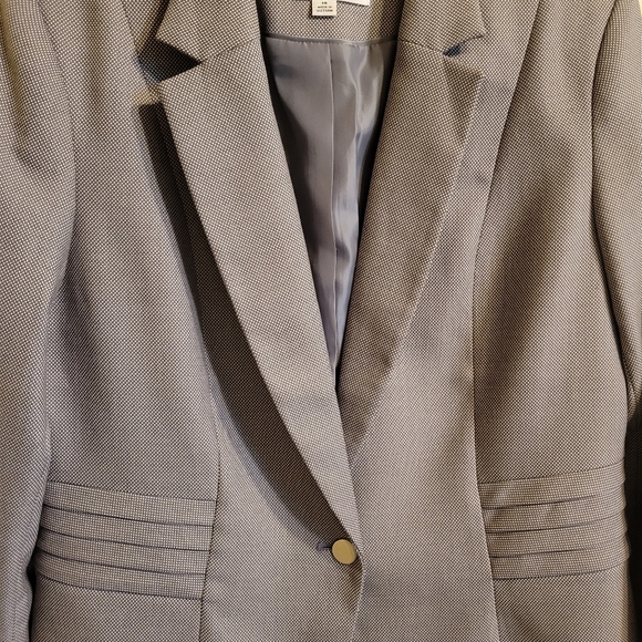 Calvin Klein Gray & White Jacket 14 - Picture 3 of 7